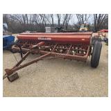 International 510 grain drill