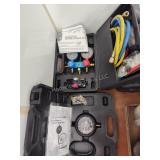 Fuel pump tester and manifold gauge