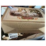 2 Christmas Decor Items