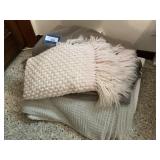 Blankets & Throws