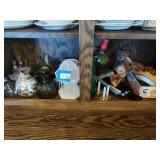 Assorted household decor - 1 shelf