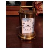Small shelf clock