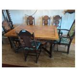 Dining table with pull out leaves and 6 chairs