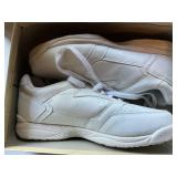 Womenï¿½s Shoes - Size 8.5 NEW