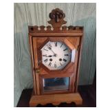 Shelf clock