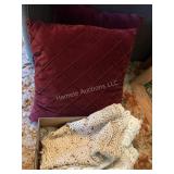 Pillows & Doilies