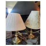 2 table lamps