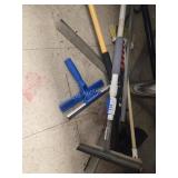 Scrapers and squeegee's