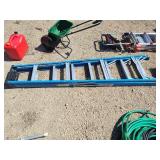 Fiberglass stepladder 8'