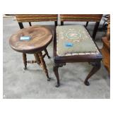 2 stools