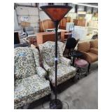 Floor lamp