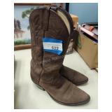 Dan Post women's cowboy boots 9D