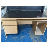 Desk -53 x 30 x 30'