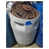 Barrel of hub caps