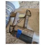 2 insect sprayers
