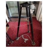 King pin stabilizer tripod