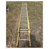 28ft Fiberglass extension ladder