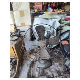 Vintage fan 9" w