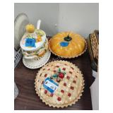 2 pie dishes and serving bowl