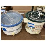 2 Crock Pots