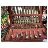 1847 Rogerï¿½s Silverplate Flatware