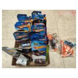 18 Hot Wheels