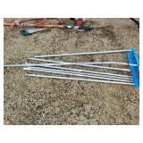 Roof rake