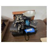 Assorted  vintage cameras