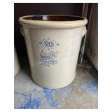 No# 20 Monmouth clay pot