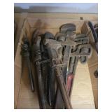 Assorted wrenches