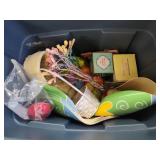 Tote of Easter decor