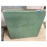 2 Folding Tables