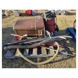 Pallet of assorted items