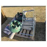 Pallet of assorted items