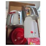Poultry feeders and 2 scoops