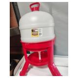 8 gal waterer