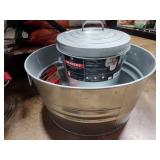Galvanized can and tub