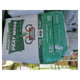 Peat moss sold by pallet
