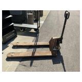 Pallet jack