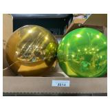 2 Gazing Globes - Material Unknown