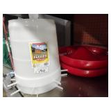 2 22lb hanging poultry feeders