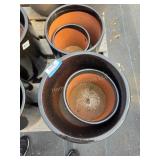 4 pots