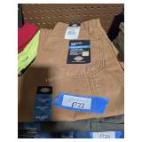 2 assorted jeans size 30ï¿½34