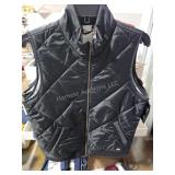 2 womens vest