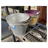 5 assorted pails
