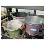 7 assorted pails