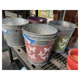7 assorted pails