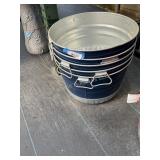 4 18" metal baskets