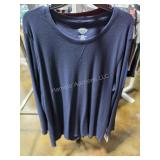 2 assorted womens shirts