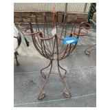 Metal Garden Planter Stand